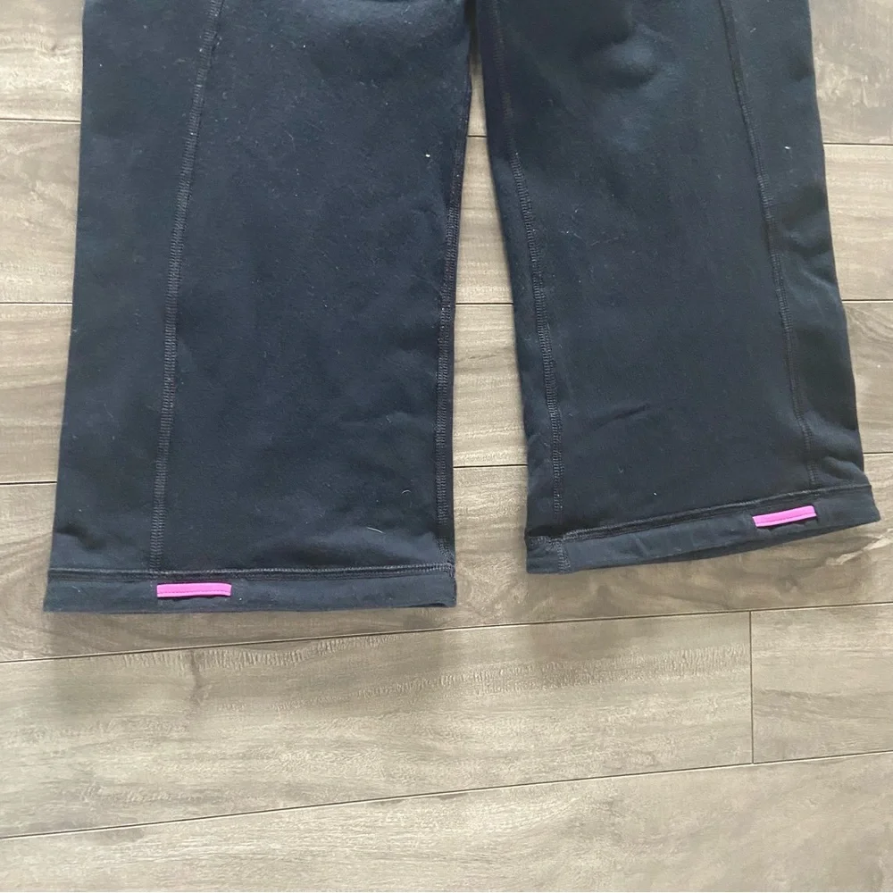 Lululemon Groove Crop Pants - Picture 4 of 8